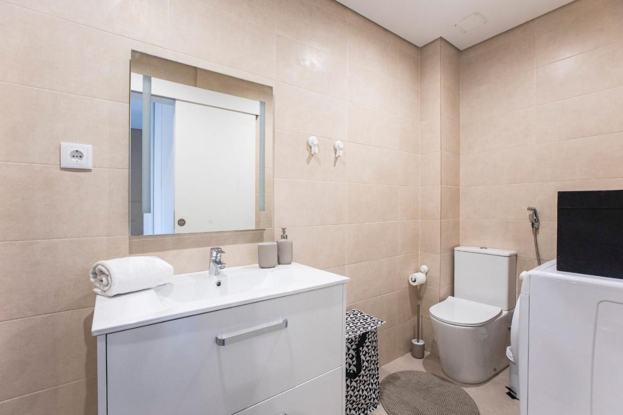 Seaside 1Br Flat W/ Ac In Matosinhos By Lovelystay Exterior foto